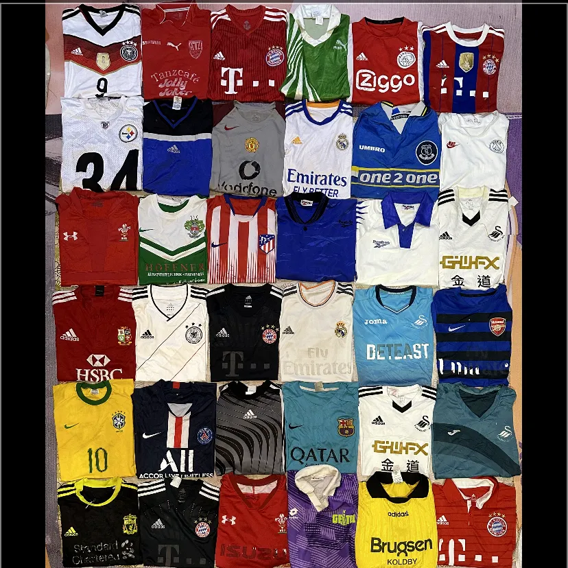 Authentic vintage football t-shirts 36 pieces