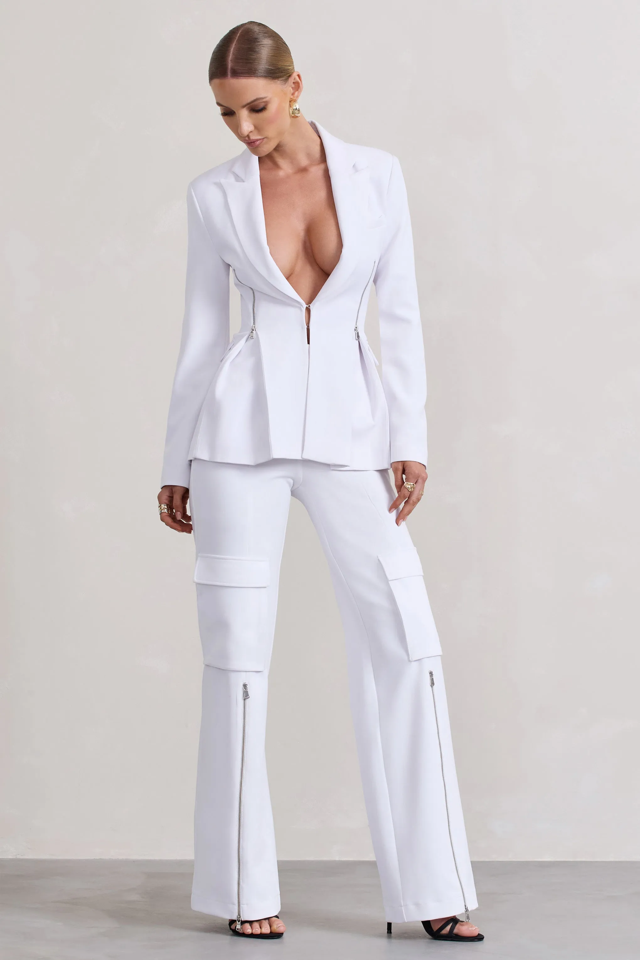 Close Up | White Wide-Leg Cargo Trousers With Ankle Zips