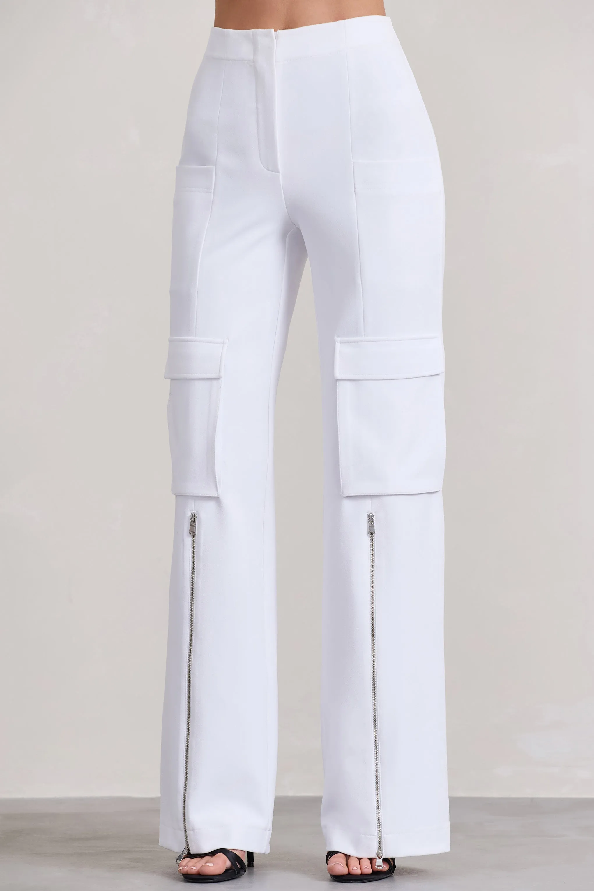 Close Up | White Wide-Leg Cargo Trousers With Ankle Zips