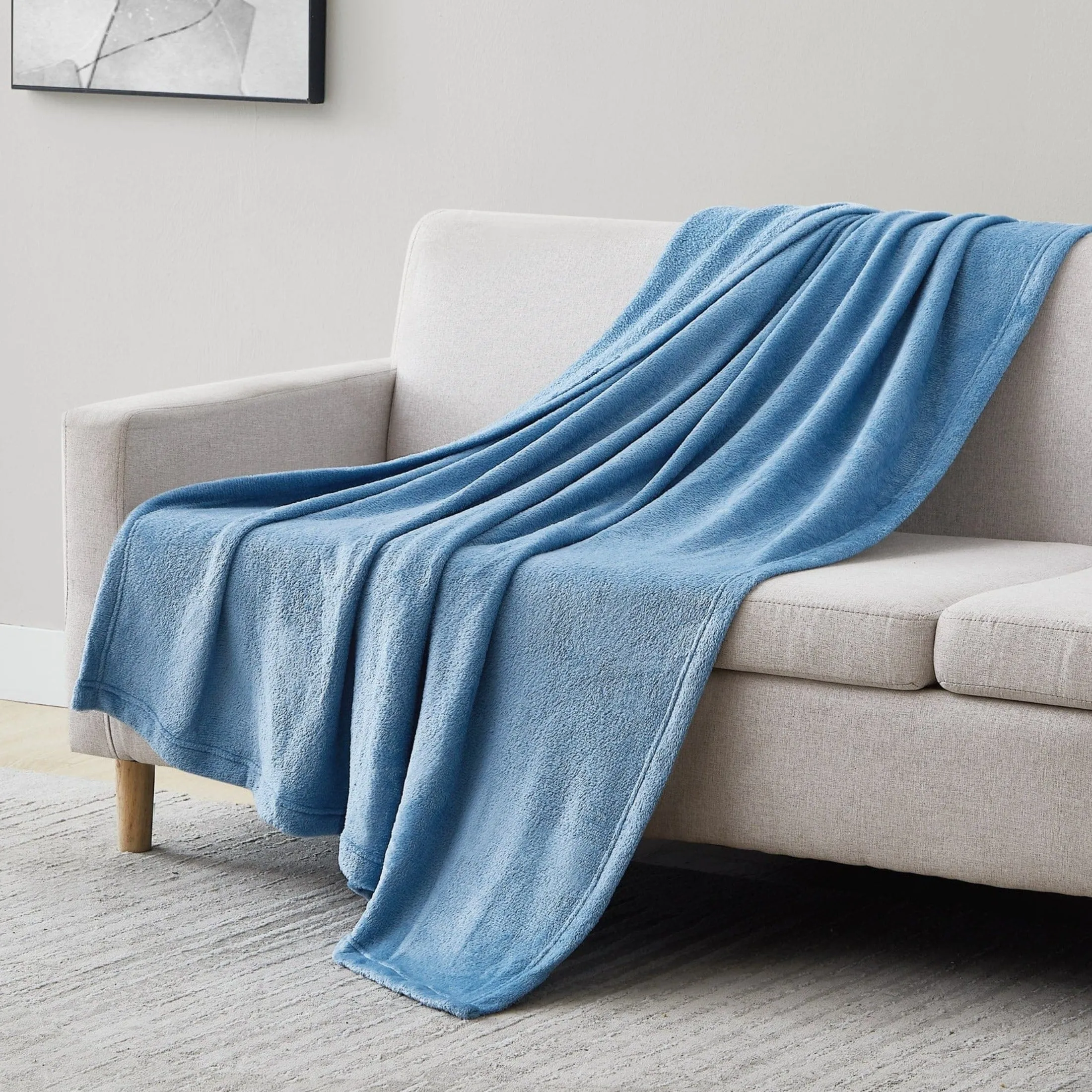 Microfleece Oversized Blankets and Throws