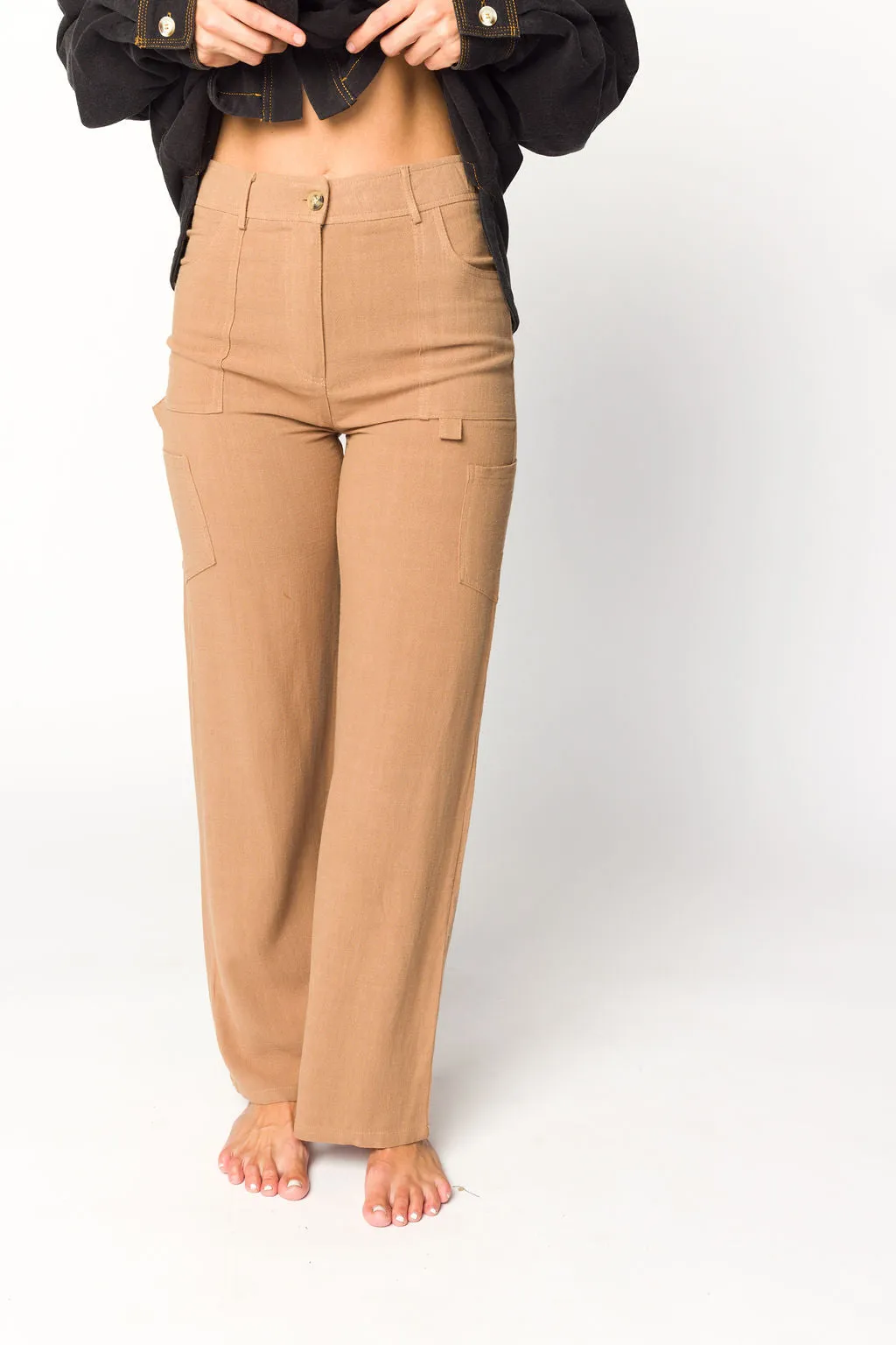 Sadie Linen Cargo Pants With Pockets in Taupe