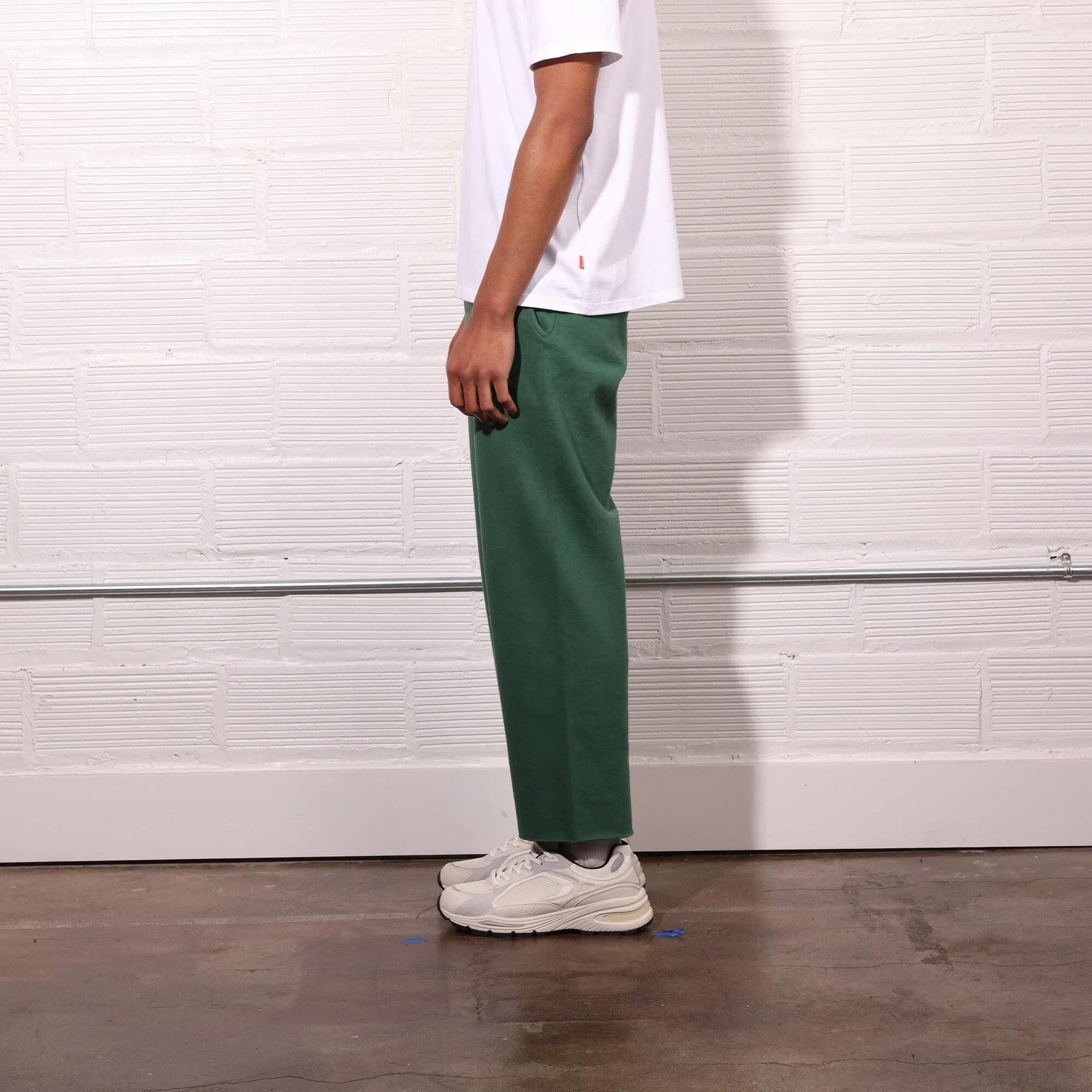 The Ludlow Crop Sweatpants